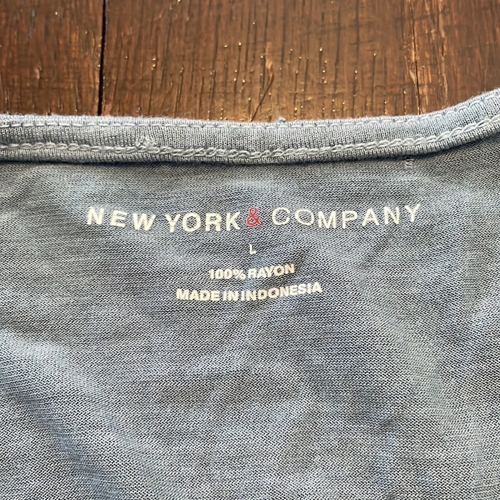 Women's New York & Company Pocket Short Sleeve Shirt Large - Picture 13 of 14